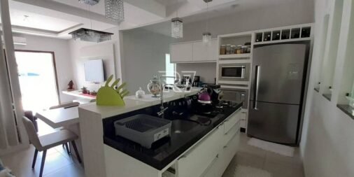 05_4132f371d5d14938bc5713298f5bdbca