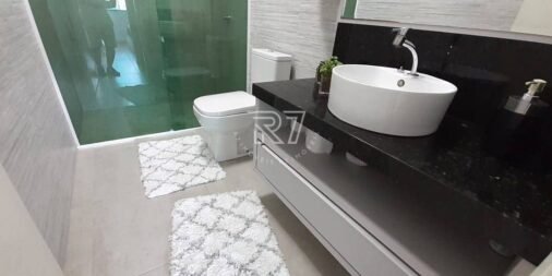 07_ea840c6916a4c508c09bec22da839d04