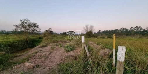 08_68856aa6b2d40347e0589c94f50357c6