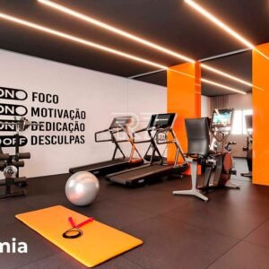 11_e6535b539a2749067e9243fd2d2b312f